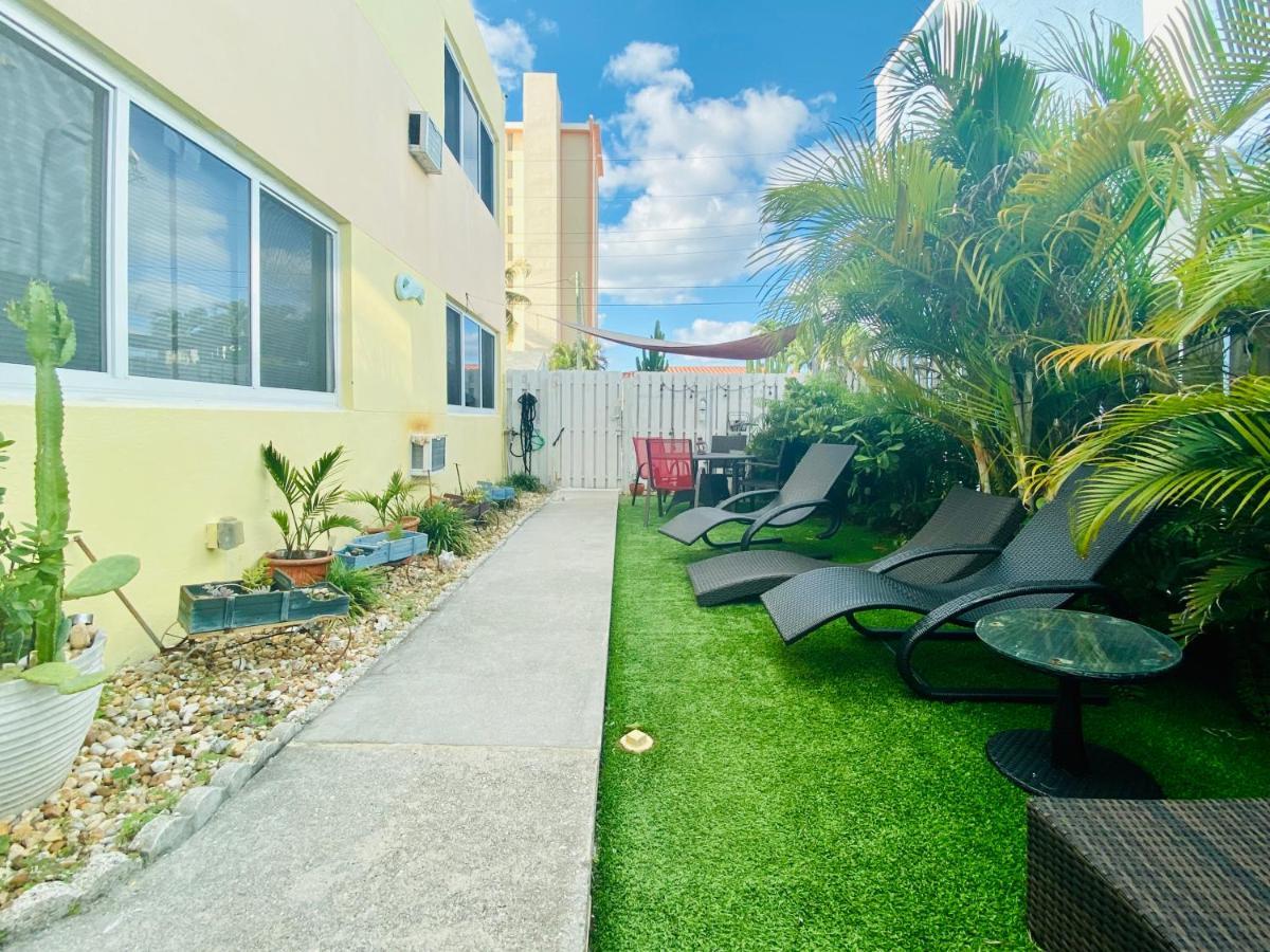 Hollywood Beachfront House Exterior photo
