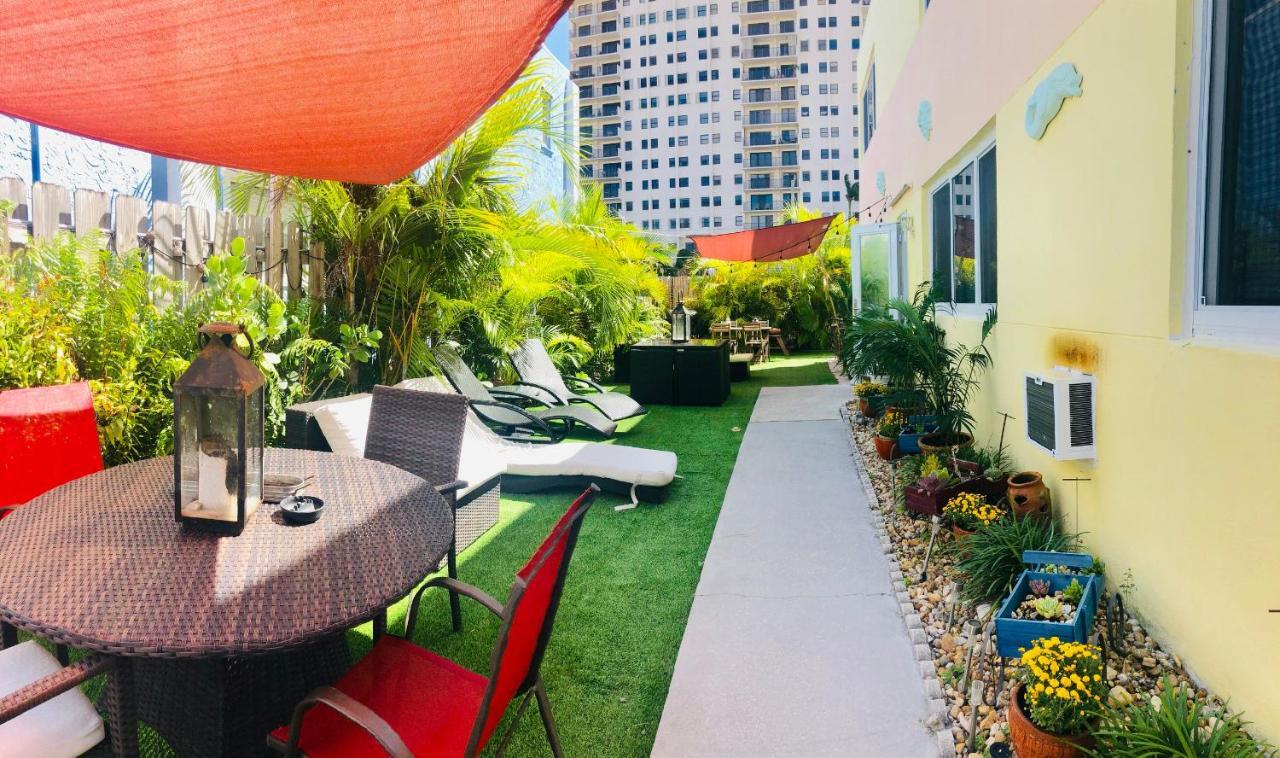 Hollywood Beachfront House Exterior photo